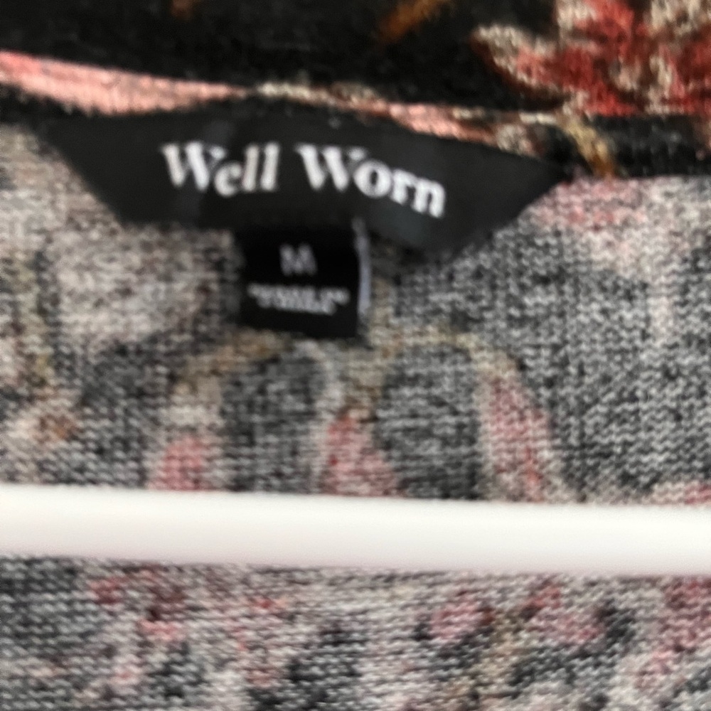 Well Worn Black Floral Women's Blouse - Picture 3 of 8